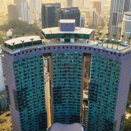 Sky Suites With Klcc Twin Tower View By Irent365 Kuala Lumpur Exterior foto